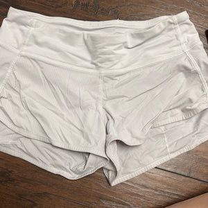 Lululemon Speed Up Low-Rise Lined Short
